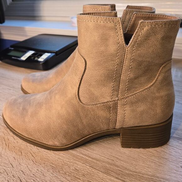 FRYE & CO Estreley Ankle Block Heel Booties Sand Size 11M Western Country Ranch - Picture 3 of 8